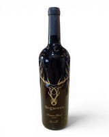 Licomar, Vinos y Licores Vino Megacero Premium Blend 2023, dark cherry color, 750ml bottle with gold stag graphic.